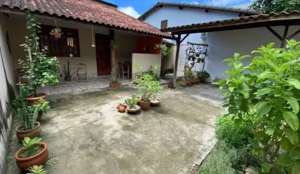Casa em condomínio fechado com 3 quartos à venda na Rodovia Amaral Peixoto, 10500, Rio do Ouro, São Gonçalo por R$ 250.000