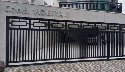 Casa de condominio frente a 200 metros da pria na vila mirin