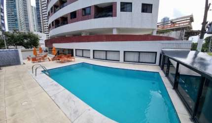 2 quartos mobilado completo a 50m do calçadão e mar de Boa Viagem. Melhor trecho da praia!