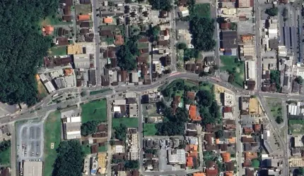 Excelente terreno comercial no Bairro Glória, ideal para investidores. Imóvel localizado em Faixa Viária e com ótimo potencial construtivo