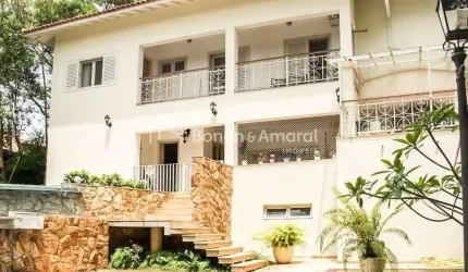 Casa a venda em condomínio no Bairro São Quirino em Campinas