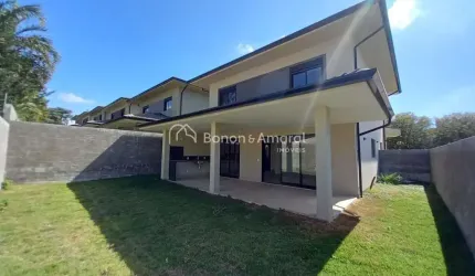 Venda Casa de Alto Padrão em Condomínio Fechado na Chácara Primavera!