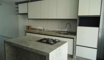 Casa à venda em condomínio em Paulinia, 3 suites, lavabo, living pé direito alto, planejados, área gourmet integrada, quintal, WC de serviço, fino acabamento, armários, preparação para AC., lazer no c