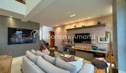 Linda Casa à venda no Taquaral, com 189m² de área construída, porteira fechada
