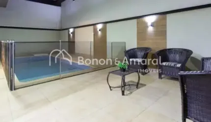 Linda casa com piscina, em condomínio, por R$ 1.300.000,00