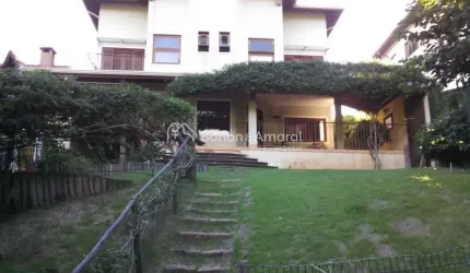 Casa à venda no Colinas do Ermitage com 306 m²