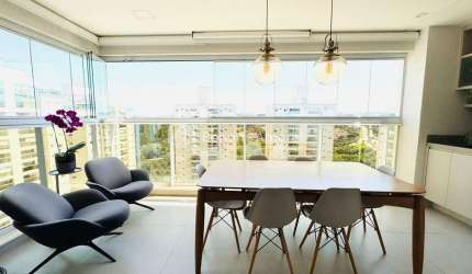Apartamento à venda no Jardim Madalena com 3 suítes em andar alto e condomínio exclusivo