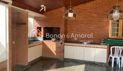 Sobrado com 3 Quartos e 4 banheiros à Venda no Jardim Chapadão