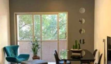 Apartamento modernizado de 2 dormitórios, 2 banheiros, 1 vaga a venda na Vila Olímpia.