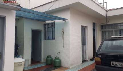 CASA TÉRREA COM 3 DORM - BROOKLIN - 270M2.
