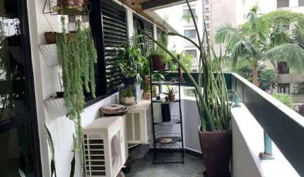 APARTAMENTO COM 4 DORMITORIOS EM MOEMA - 1 SUITE - 2 VAGAS - 155M².
