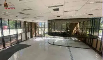 LOJA COMERCIAL EM LOCALIZAÇÃO TOP,MEZANINO, 8 BANH, AR. COND., 48 VAGAS