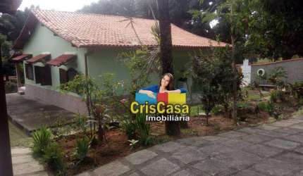 Casa 3 quartos, estilo casa de campo, na entrada de Rio das Ostras