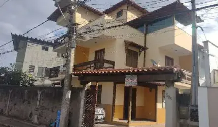 Casa com 4 dormitórios, 411 m² - venda por R$ 850.000,00 ou aluguel por R$ 3.300,00/mês - Centro - Rio das Ostras/RJ