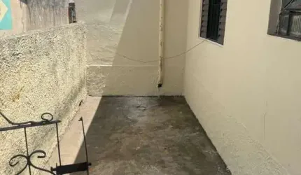 Casa com 1 quarto para alugar na Antonia Vieira Restolho, 222, Vila Zilda, São Paulo por R$ 700