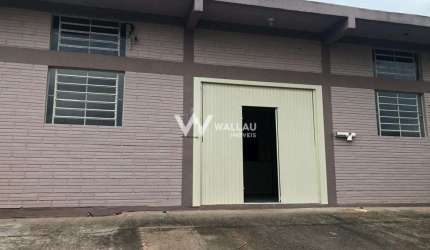 Prédio à venda no Imigrante, Campo Bom  por R$ 426.000