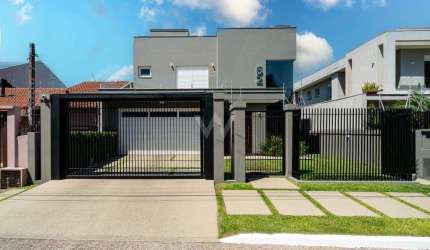 Casa com 3 quartos à venda no Boa Vista, Novo Hamburgo  por R$ 2.190.000