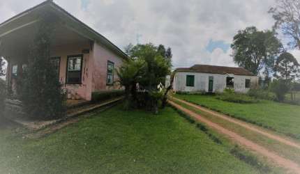 Chácara em Castro Jardim Bailly dentro da cidade próxima ao Clube de Campo de Castro