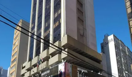 Excelente localização Loja Shopping Italia Piso Veneza Mezanino Banheiro próprio