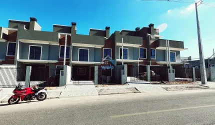 Casa com 3 quartos à venda na Rua Rodolfo Bernardelli, 347, Uberaba, Curitiba por R$ 690.000