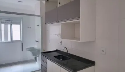 2 quartos e com varanda