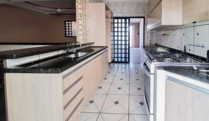 Casa à Venda na Vila Industrial – 2 Quartos, Garagem Coberta – R$ 280.000