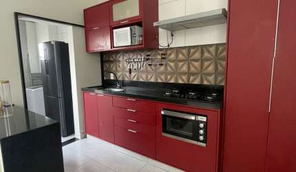 Casa à Venda em Bauru com 3 Quartos, Suíte, Closet e 2 Vagas – Próxima à Bernardino de Campos