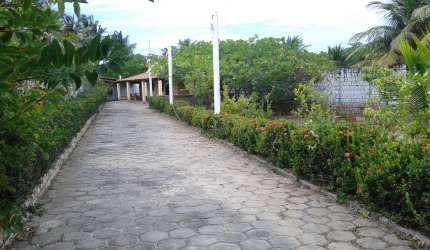 Vende- se Casa de Praia de 03 Quartos com Terreno de 940m² em Sabiaguaba. Fortaleza-CE