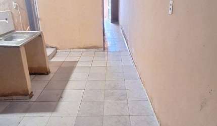 VENDE-SE CASA NO PICI!!