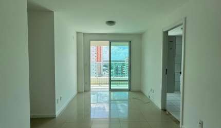 VENDE SE APTO  COM 03 QUARTOS