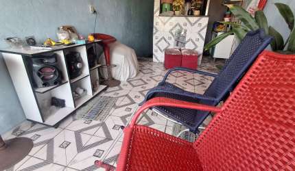 Casa com 3 quartos à venda na Rua Pará, 974, Pan Americano, Fortaleza, 80 m2 por R$ 140.000