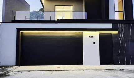 VENDE- SE CASA COM 04 SUÍTES NO CENTRO DE EUSÉBIO!!!