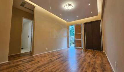 Apartamento para Venda em Teresópolis, Várzea, 1 dormitório, 2 banheiros, 1 vaga