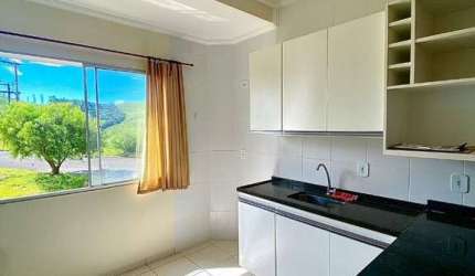 Apartamento com 2 dormitórios à venda, por R$ 200.000 - Campo das Aroeiras - Poços de Caldas/MG