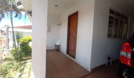 Casa com 2 dormitórios