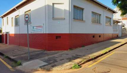 Casa para alugar, 320 m² por R$ 10.180,00/mês - Centro - São João da Boa Vista/SP