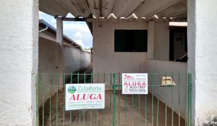 Casa com 2 dormitórios para alugar, 60 m² por R$ 1.100,00mês - Vila Fleming - São João da Boa Vista