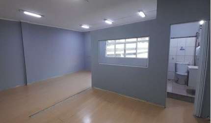 Sala Comercial para Locação no Centro de Caieiras 32,5m2