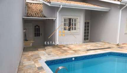 Casa para Venda em Arujá, Arujá Centro Residencial, 3 dormitórios, 1 suíte, 2 banheiros, 3 vagas