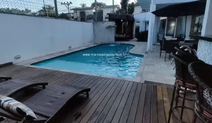 Casa particular com 6 Dormitórios - Praia de Maresias - 500 mts da praia