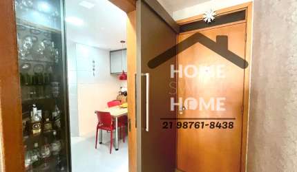 Apartamento de 2 quartos, 1 suíte, dependência, varanda e vaga.