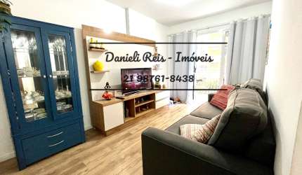 Apartamento de 2 quartos, suite, varanda e vaga.