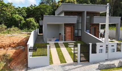 Casa geminada 3 dormitórios pomerode