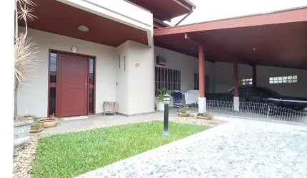 Casa na escola agrícola Blumenau