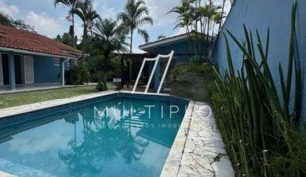 Casa ampla e tranquila Residencial St Georges em Cotia SP