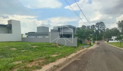 Terreno Dentro de Condomínio em Marília