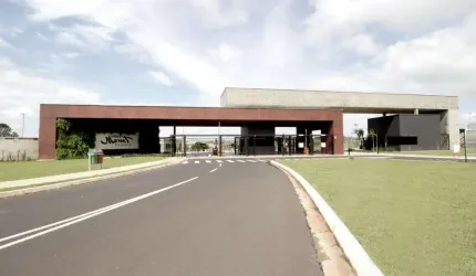 Terreno Dentro de Condomínio em Marília