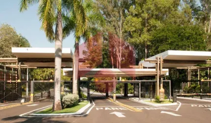 Terreno Dentro de Condomínio em Marília