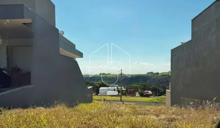 Terreno Dentro de Condomínio em Marília