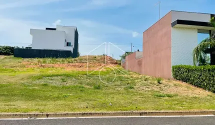 Terreno Dentro de Condomínio em Marília